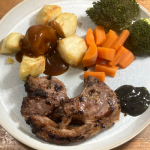 Lamb chops with rosemary, garlic and lemon